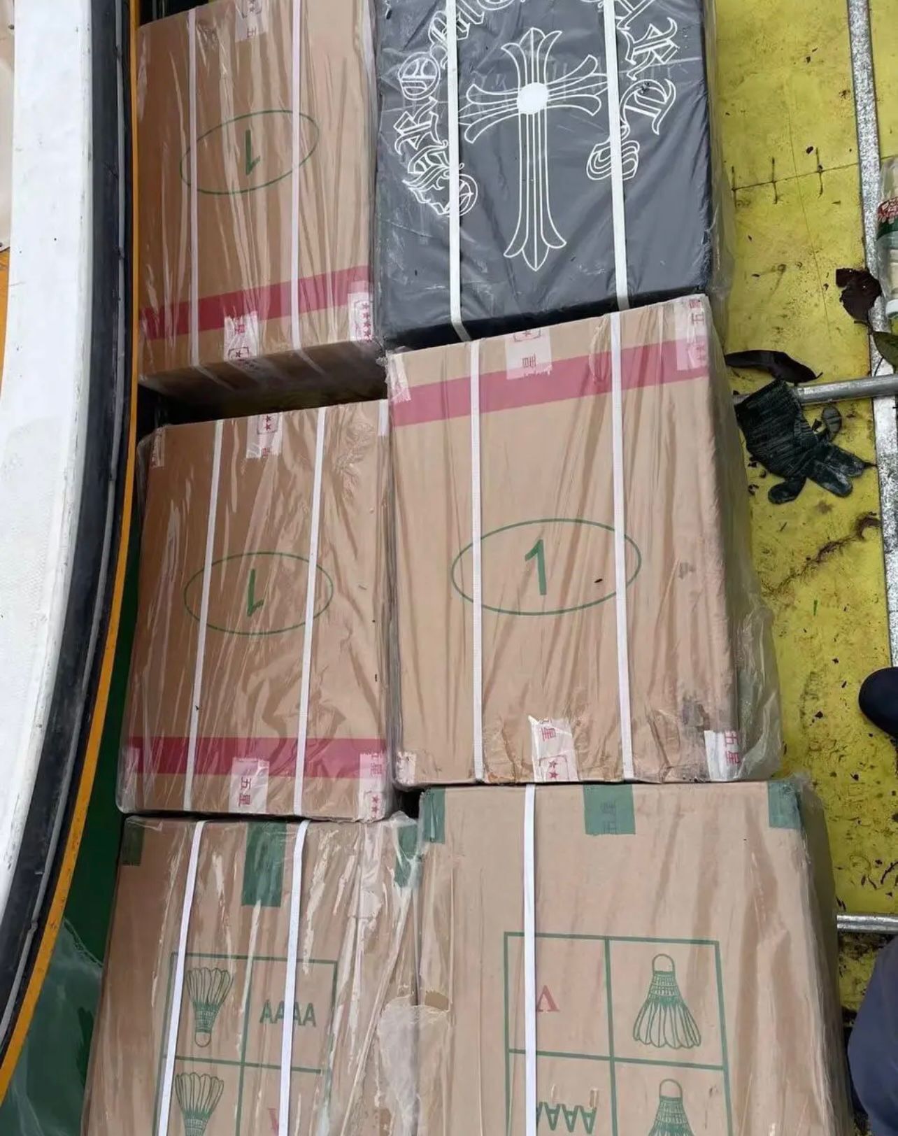 这是第4张越南代工一手货源,正规越南代工香烟货源,越南代工厂家香烟直销的货源图片